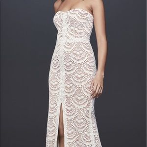 Brand new David’s bridal Scallop cut wedding dress